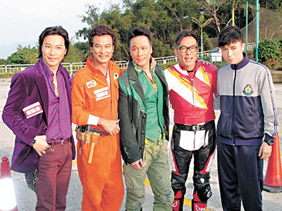 左起：谭耀文、任达华、吴镇宇、郑浩南及古巨基的戏中新形象令人惊喜