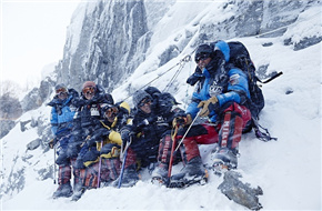 《喜马拉雅》试映 韩国版《绝命海拔》定档12月
