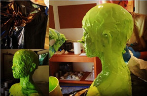《银河护卫队2》首曝幕后照 索尔达娜曝光卡魔拉绿色皮肤制作过程