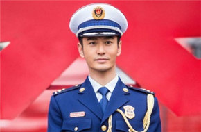 《烈火英雄》首次媒体探班 黄晓明杜江首演消防员